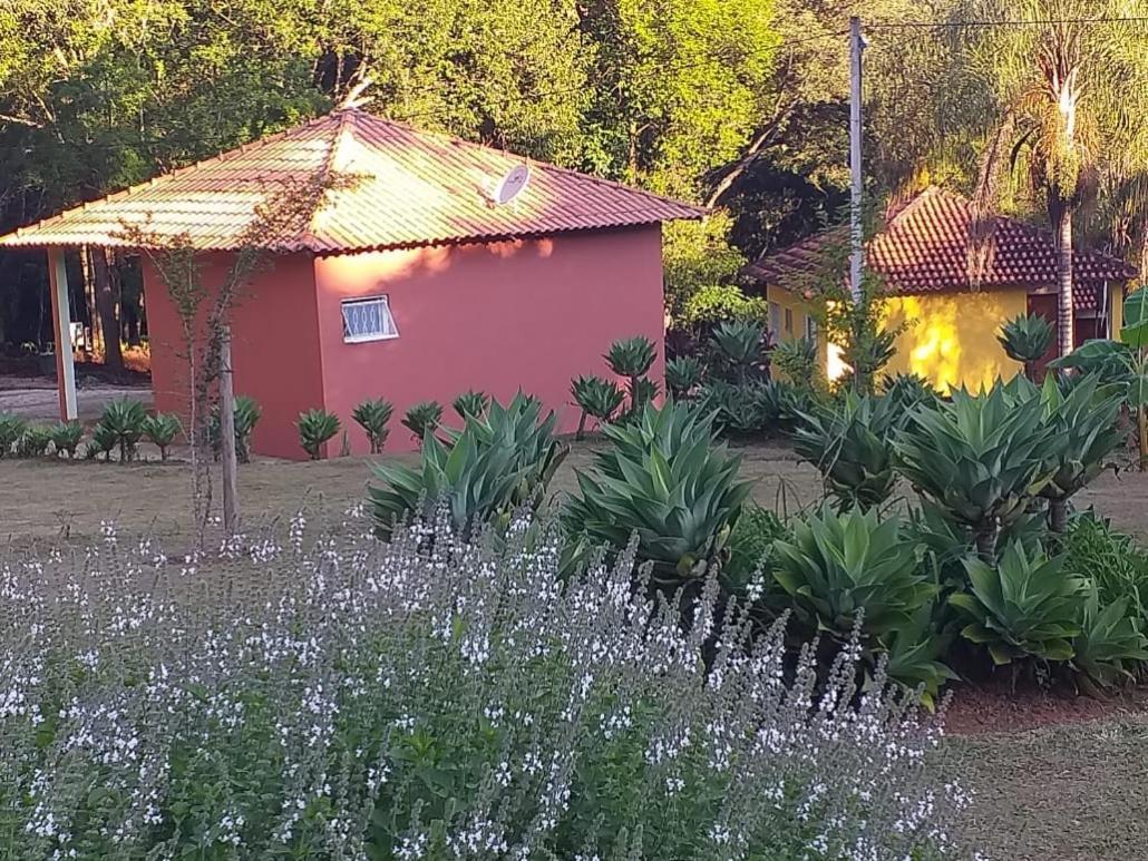 Pousada Encanto Da Mata - Ecologica Caconde Bagian luar foto